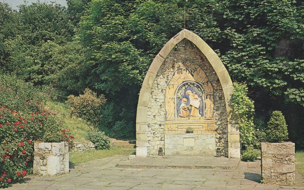 The Friars Aylesford Kent Scapular Vision Christian Religious Postcard