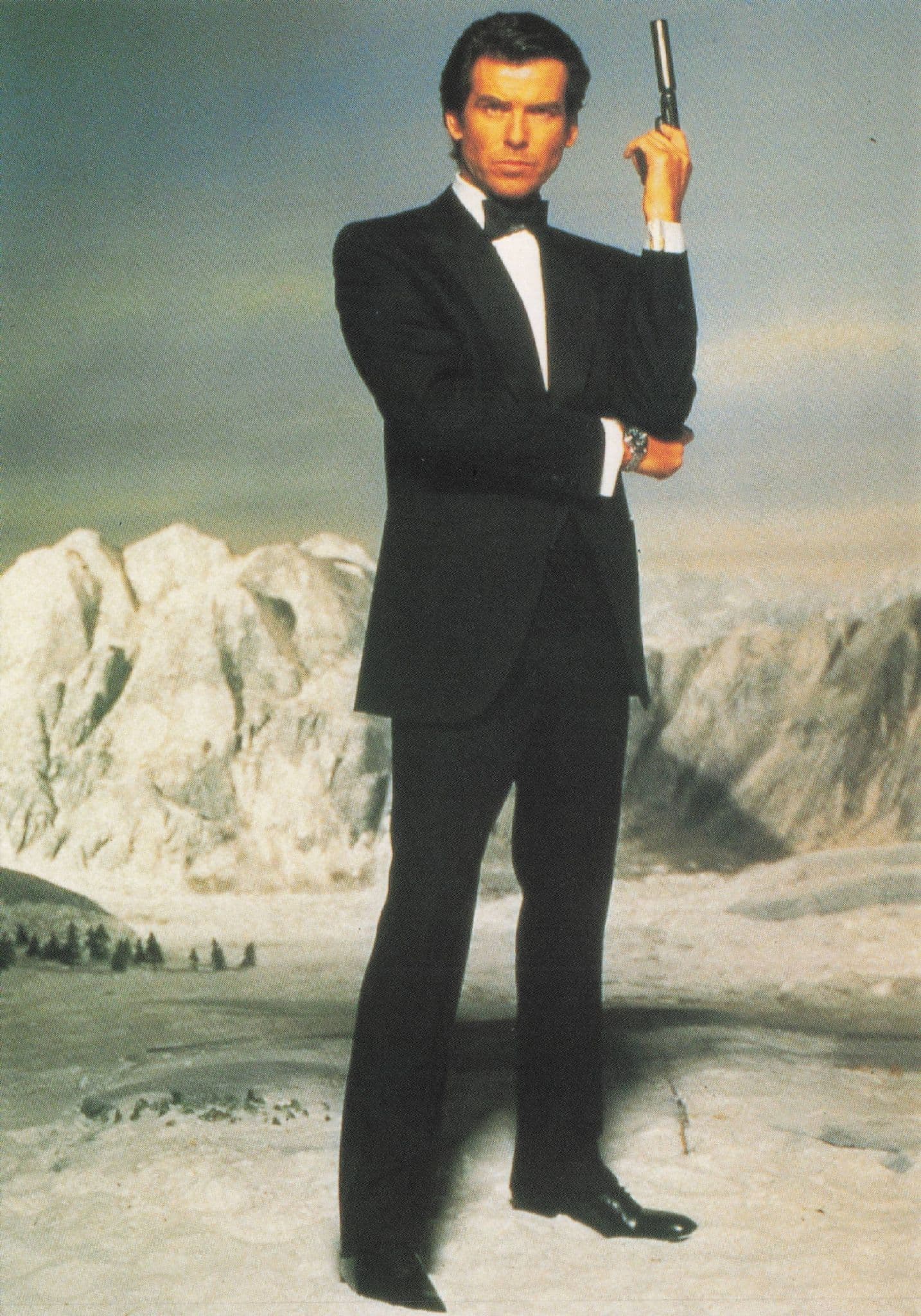 Timothy Dalton James Bond Goldeneye Film Still Movie Photo Postcard