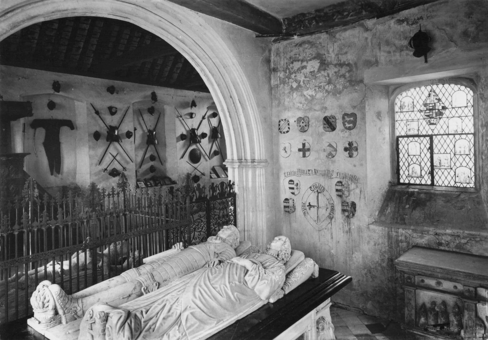 Tomb Of Sir Edward Hungerford Farleigh Castle Photo Postcard