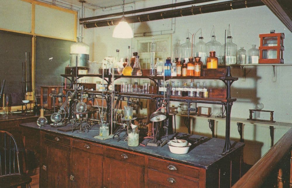 Toronto Science Centre Chemistry Lab Canada 1970s Postcard