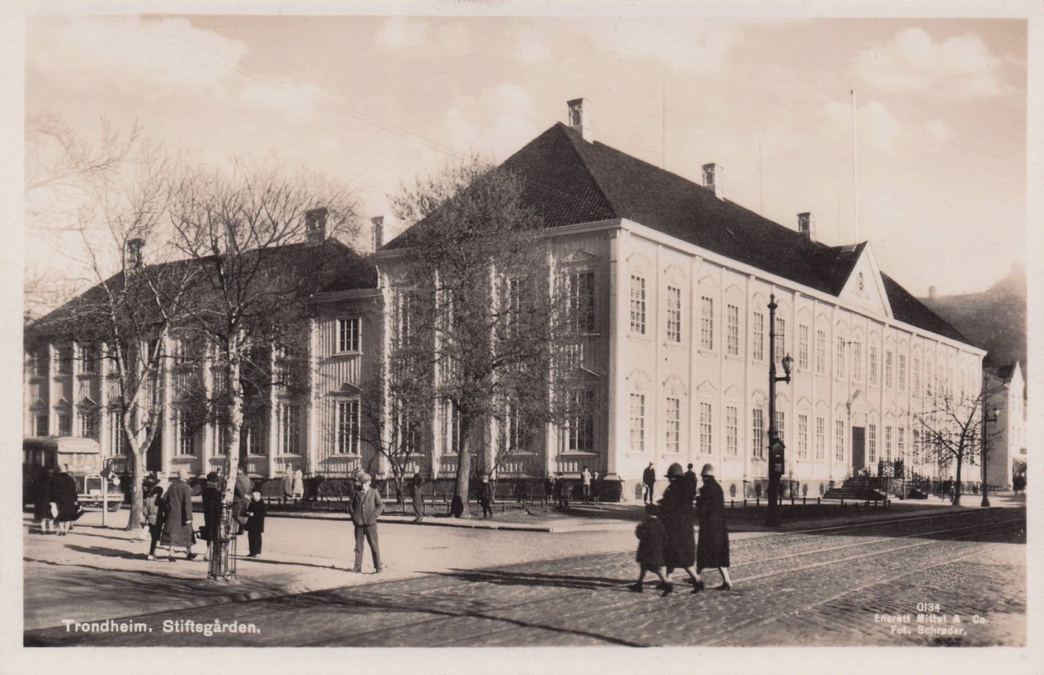 Transport Trondheim Stiftsgarden Norway 134 Enerett Mittet Postcard