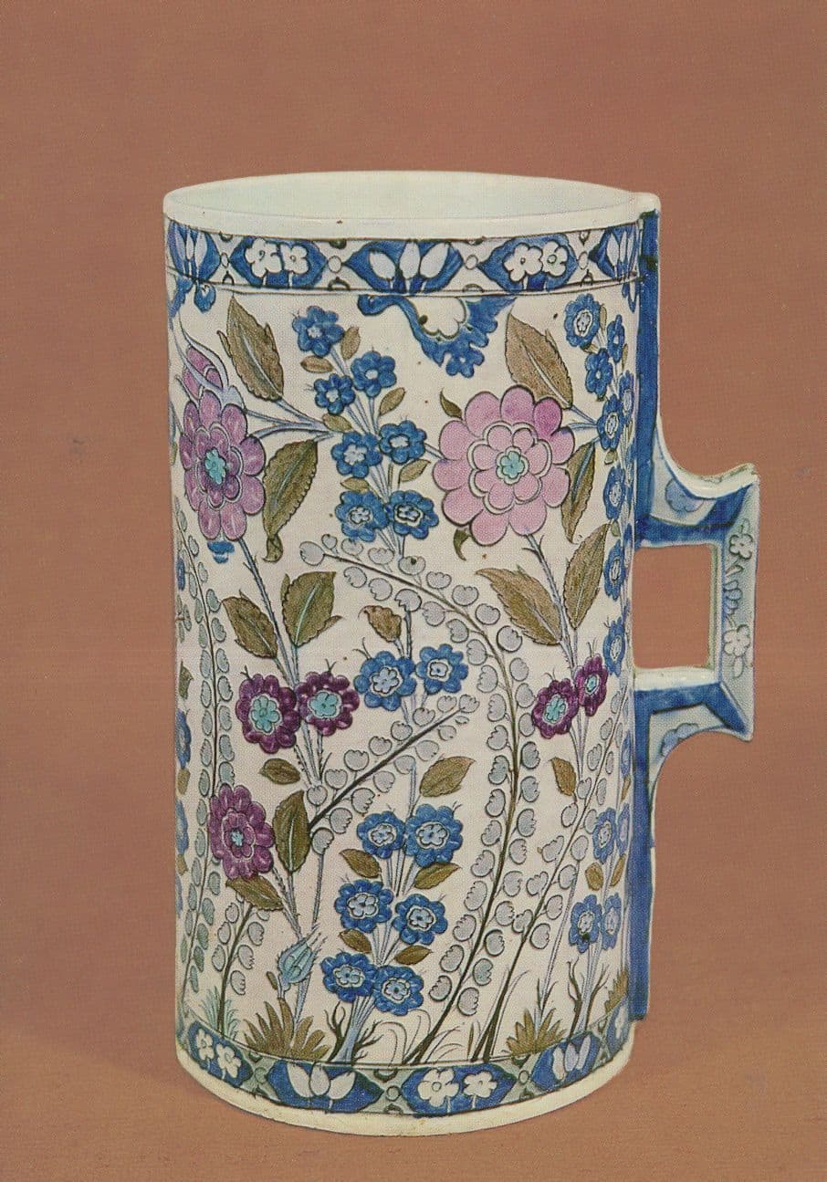 Turkish Antique 16th Century Cylindrical Mug Pottery Turkey Sculpture Postcard