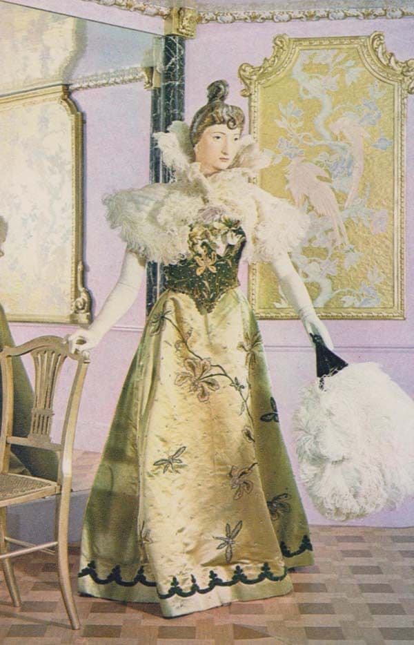 Victorian Feather Cape Ball Dress Bath Avon Waxwork Somerset Costume Postcard