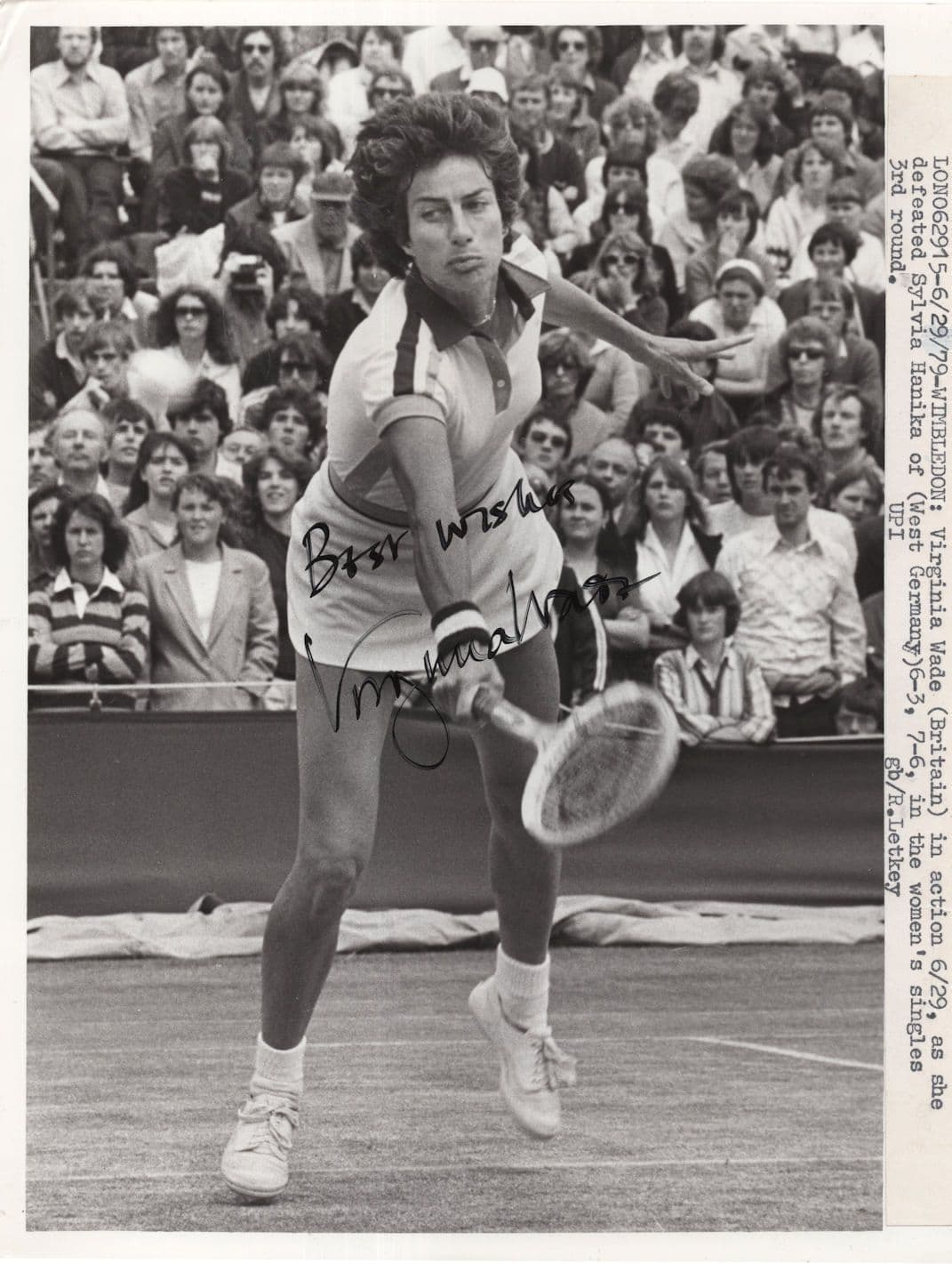 Virginia Wade Wimbledon Tennis 1979 Victory Large Hand Signed Press Photo