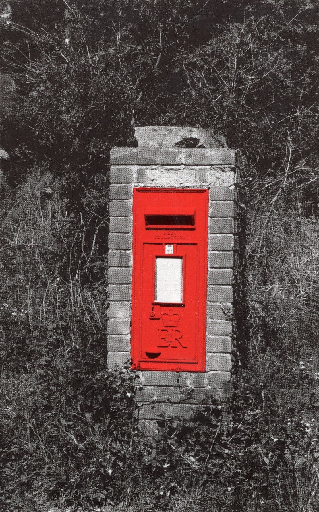 Waddesdon Royal Mail Pillar Box Buckinghamshire Postcard