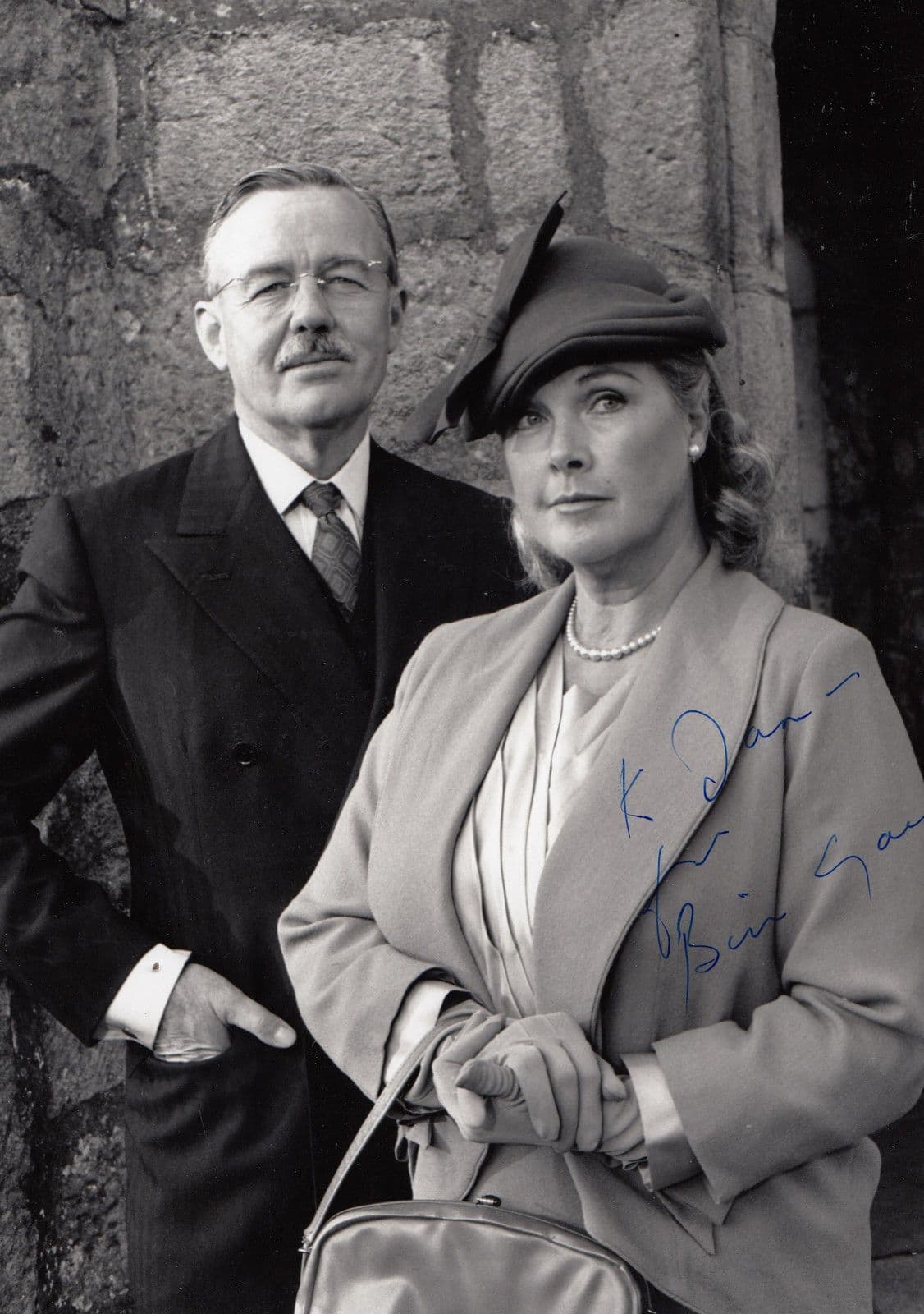 William Gaunt as Edward Capstick in Capsticks Law TV Show Big Hand Signed Photo