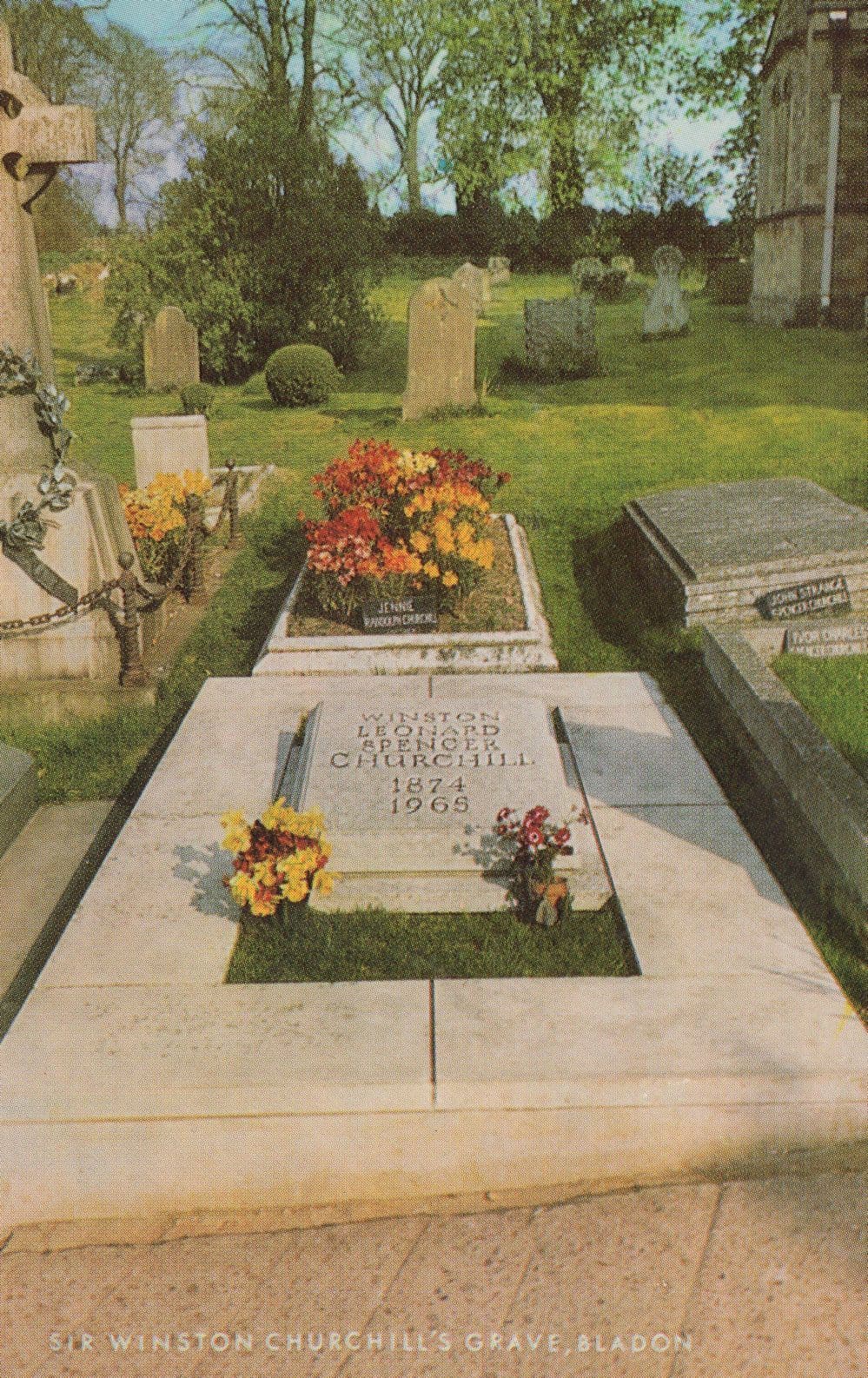 Winston Churchills Grave 1970s Postcard