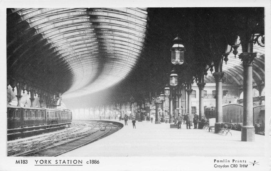 York Station Victorian Train Platform 1668 Pamlin Prints Railway RPC Postcard